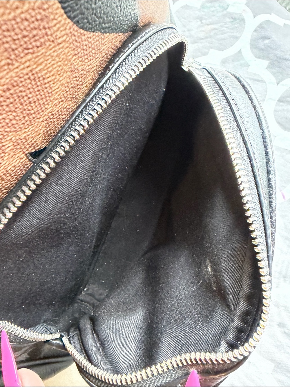 Coach Court Backpack In Signature Canvas With Bow Print - Picture 8 of 10